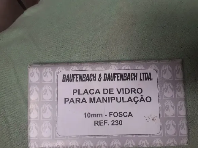 Vendo placa de vidro odontológica, retirada na Vila Cemig, Barreiro. Whatsapp *