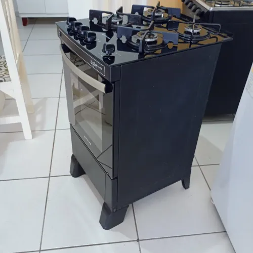 Vendo fogão 4 bocas elétrico funcionando perfeitamente