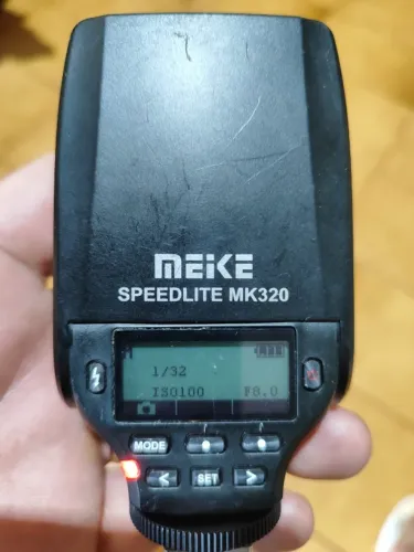Flash Meike MK320 Nikon