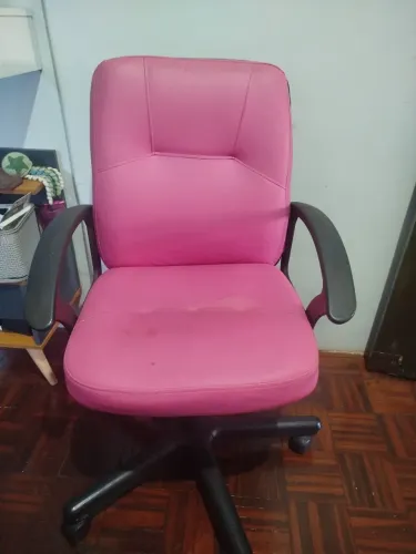 Cadeira de escritório rosa