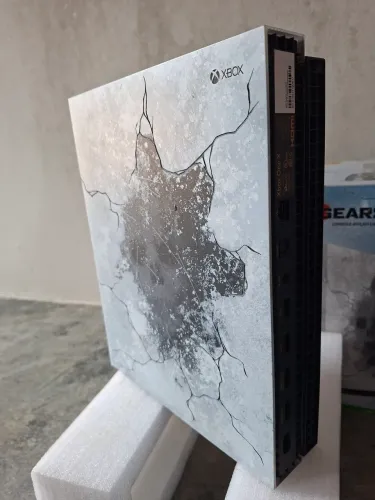 Xbox One X