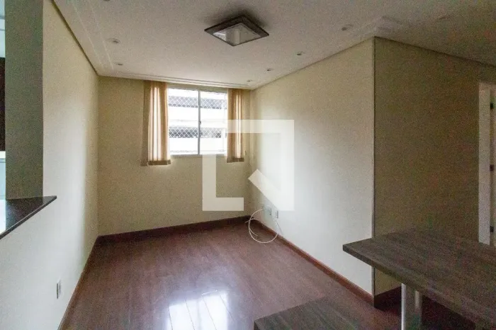 Apartamento à Venda - Jardim Maia, 2 Quartos, 44 m2