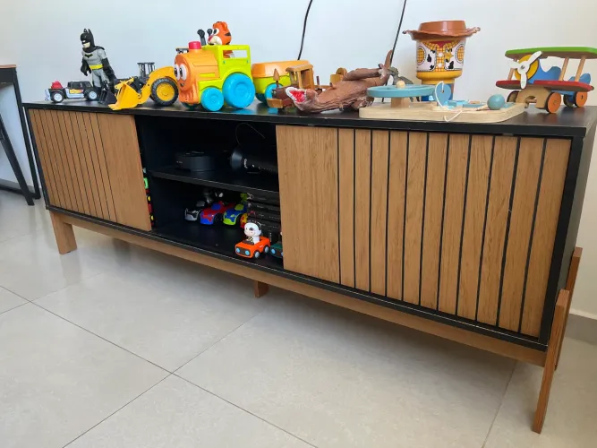 Rack freijó e preto