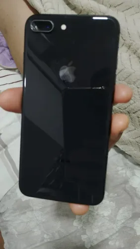 iPhone 8plus tela trincada funcionando perfeitamente