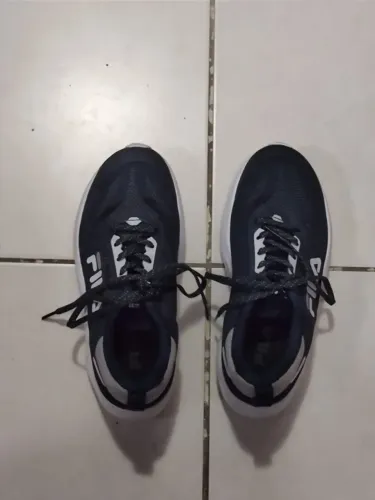 Vendo Tênis Fila número 34