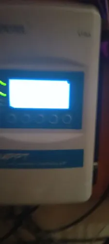 Controlador de carga mppt Epever 20ah com Cabo de programação.