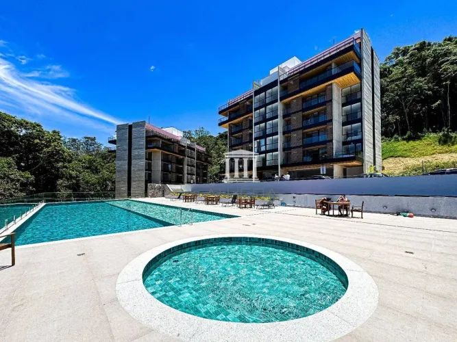 Apartamento com 2 dormitórios para alugar, 60 m² por R$ 4.900,00/mês - Alto - Teresópolis/