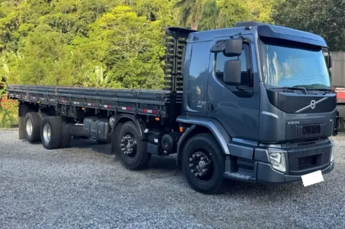 2022 VOLVO VM3308X2 BITRUCK NA CARROCERIA