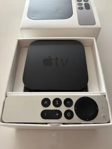 Apple TV 4K 64GB (1.ª Geração) - Na Caixa Original