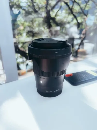 lente sigma 16mm 1.4