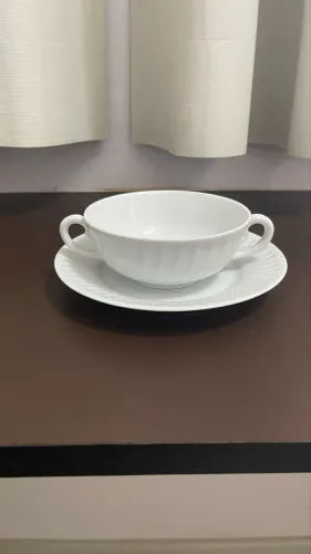 Conjunto para consommé (ou consomê) porcelana Vista Alegre