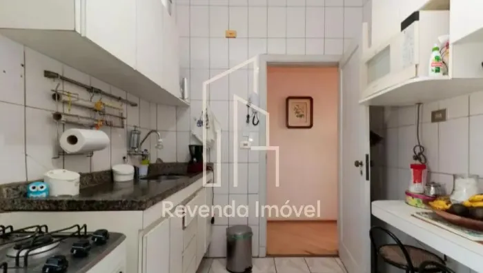 Apartamento à Venda no Pacaembu, SP