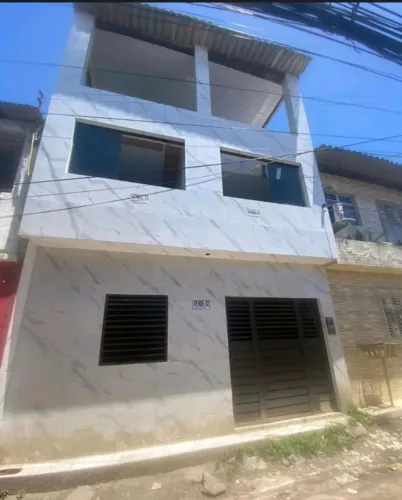 UM LINDO DUPLEX NO CENTRO DE PRAZERES
