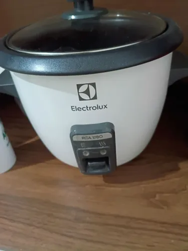 Panela elétrica Eletrolux sanduicheira Arno