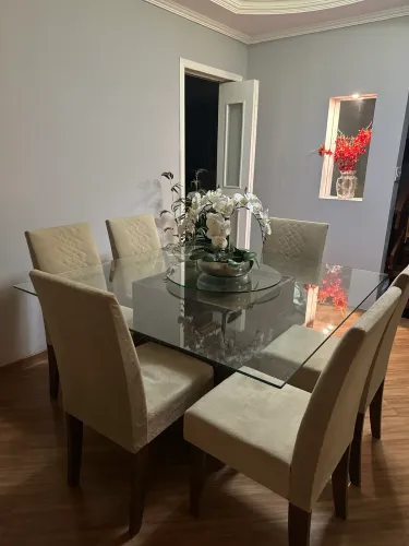MESA EM VIDRO QUADRADO 1.40x 1.40 COM 6 CADEIRAS