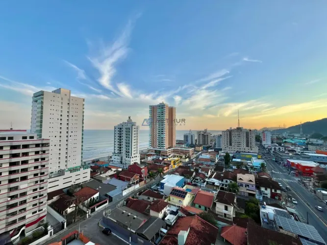 Apartamento com vista mar à venda em Mongaguá com 2 quartos, 2 banheiros, 1 vaga