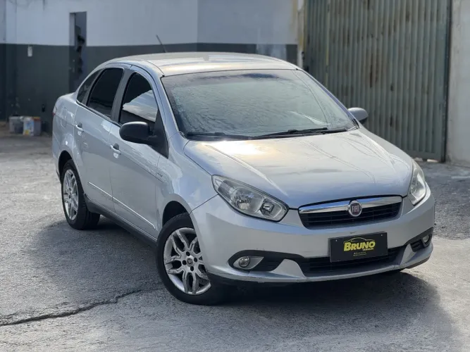Fiat Grand Siena Essence 1.6 Flex 16V 2014