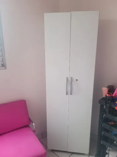 Armário organizador branco para salão ou estética