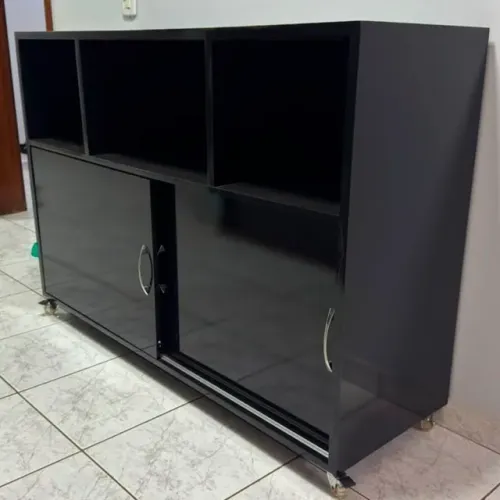 Estante Rack Multiuso com Nichos e Portas de Correr