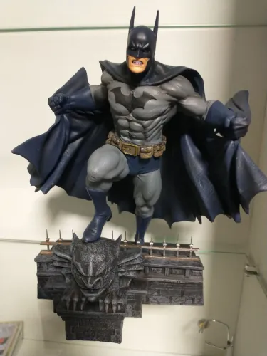 Batman Gallery Diamond Select tipo Iron Studios