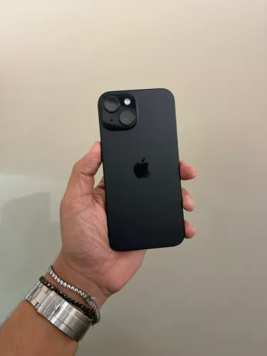 IPHONE 15 128GB PROMOÇÃO SO NO PIX ou CARTÃO, LOJA NO RIOMAR. ENTREGA GRÁTIS. 