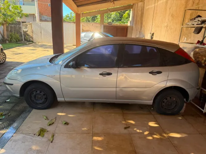 Ford Focus 1.6 S/se/se Plus Flex 8v/16v 5P 2004