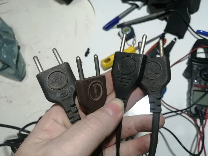 Tomadas antigas de som Sony, sharp, akai, cce etc, valor unitário 120!