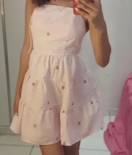 Vestido novo cereja Tam p