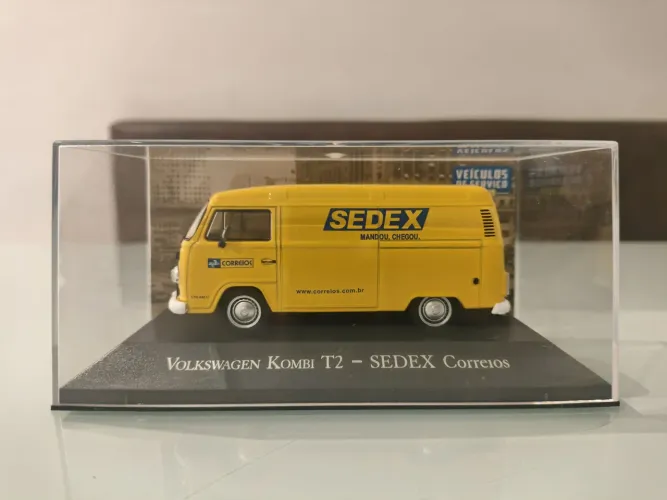 Miniatura Volkswagen Kombi T2 2006 Sedex Correios 1/43 veículos de serviços