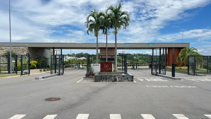 Terreno com 1.000 m² à venda no condomínio Reserva Petrus em Indaiatuba/SP.