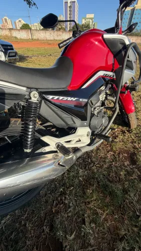 Vendo titan 2024 doc ok