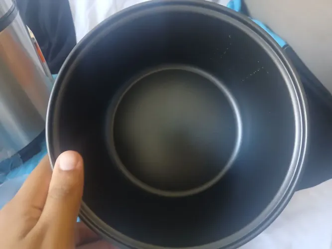 Vendo panela elétrica de arroz de 6 xicaras