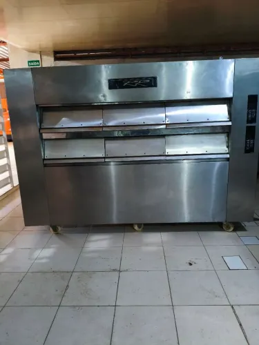 Forno elétrico de lastro 2 câmaras 40 assadeiras 2 meses de uso