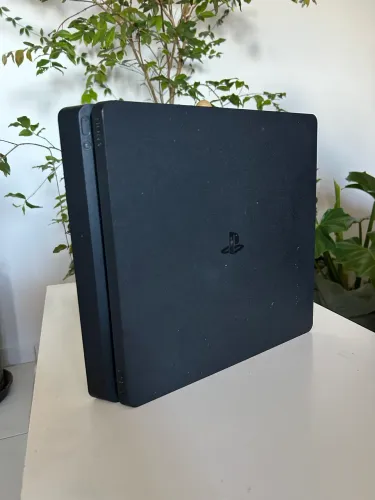 PlayStation 4 Slim 1TB