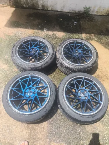 Rodas aro 17 RS01 marca SCORRO