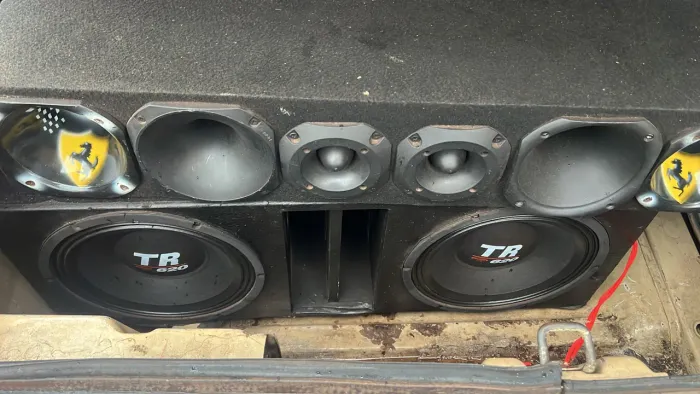 Vendo som alto motivo 2 tr 620 4 corneta 2 twiter 1 modulo power one 2400