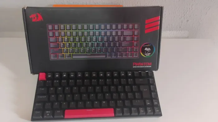 Teclado Gamer Redragon Phantom.