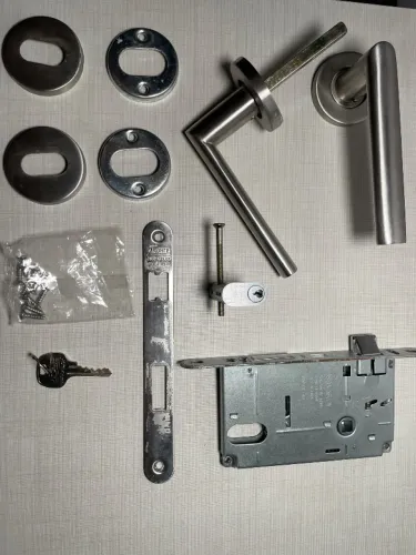 fechadura completa assa abloy com maçanetas aço escovado
