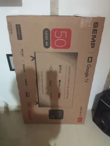 Smart TV 50" Semp  1700 Na caixa