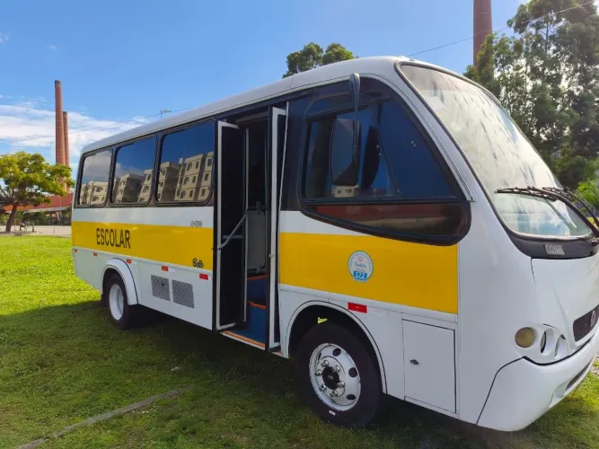 Micro-Ônibus Comil Bello 2001 | VW 8-150 | Ar Gelando | 27 Lugares | 230 Mil Km
