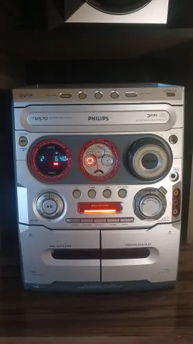 Som Philips