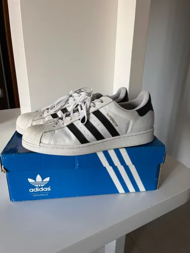 Tênis ADIDAS STAR - 41 semi novo
