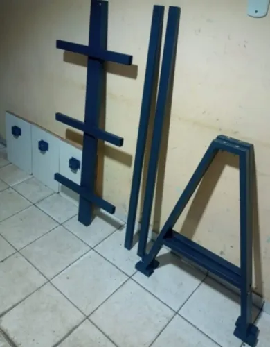 SERIGRAFIA MESA PARA IMPRESSÃO DE CAMISETAS 6 BERÇOS MÓVEL COMPLETA ACEITAMOS CARTÃO 