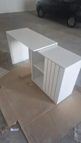 Mesa de escritório super espaçosa