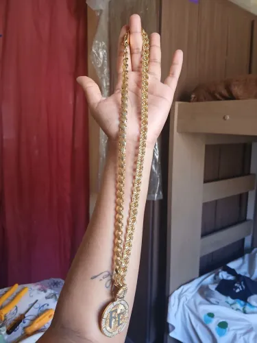 Corrente moeda antiga, banho de ouro 18k