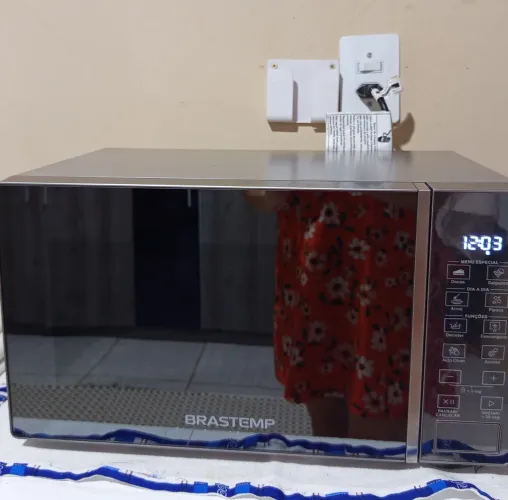 VENDO FORNO DE MICROONDAS BRASTEMP
