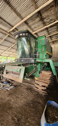 Colheitadeira John deere 1175