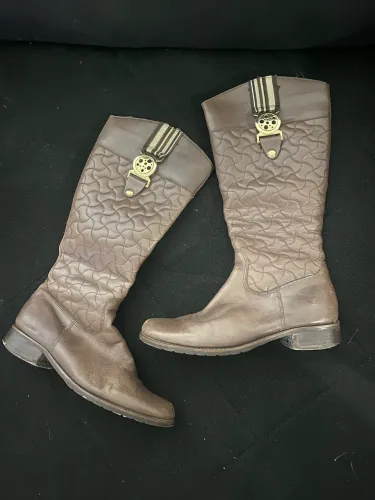 Bota montaria em couro 35