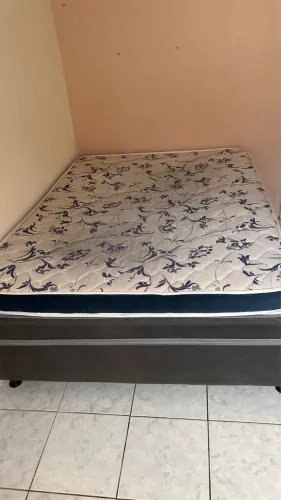 Vendo camas box + colchão D23