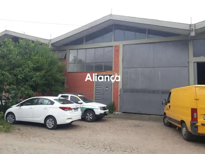Pavilhão/Galpão/Depósito para Alugar, 750m², no Bairro Humaitá em Porto Alegre